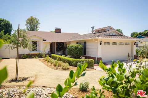 13024 Magnolia Blvd, Sherman Oaks, CA 91423