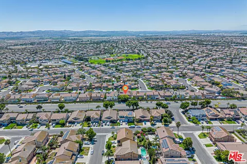 7376 Sungold Ave, Eastvale, CA 92880