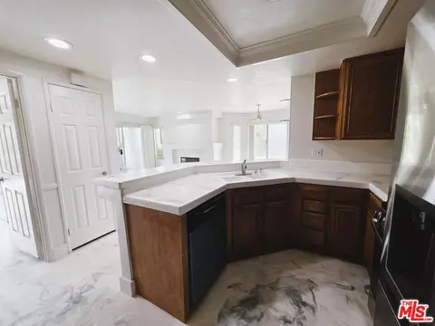 Entry Way - 5976 Paseo Encantada, Camarillo, CA 93012 photo 1 of 3