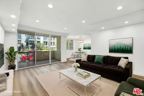 11970 Montana Ave #110, Los Angeles, CA 90049