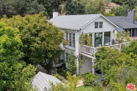 12052 Laurel Terrace Dr, Studio City, CA 91604