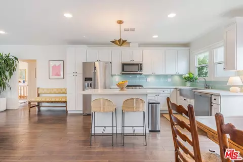 Kitchen - 239 N Everett St, Glendale, CA 91206 photo 3 of 4