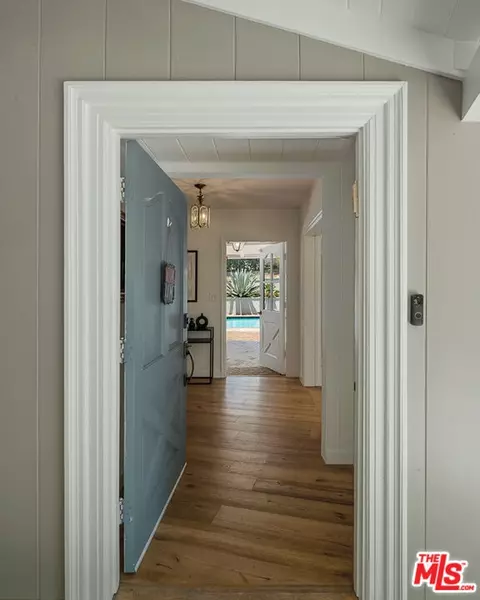 Entry Way - 1955 Windover Rd, Pasadena, CA 91107 photo 1 of 3