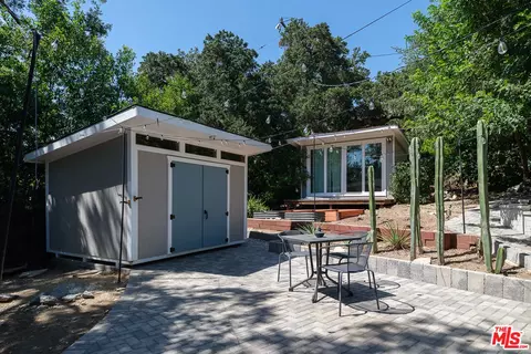 Exterior - 1955 Windover Rd, Pasadena, CA 91107 photo 14 of 27