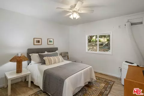 Bedroom - 1955 Windover Rd, Pasadena, CA 91107 photo 7 of 7
