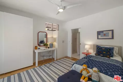 Bedroom - 1955 Windover Rd, Pasadena, CA 91107 photo 6 of 7