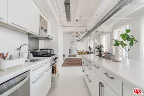 6253 Hollywood Blvd #909, Los Angeles, CA 90028