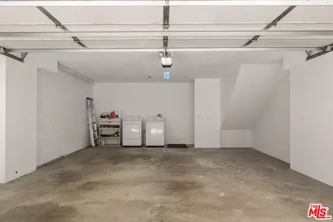 Other - 154 N Meridith Ave #7, Pasadena, CA 91106 photo 6 of 6