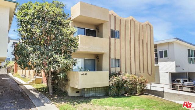 11943 Kiowa Ave, Los Angeles, CA 90049