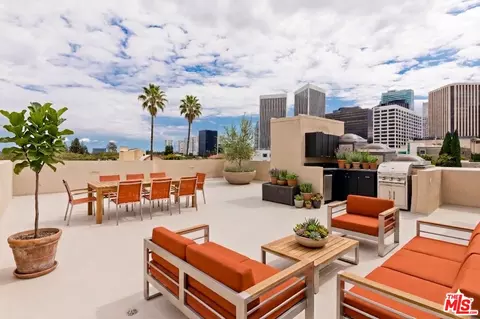 9921 Durant Dr #2, Beverly Hills, CA 90212