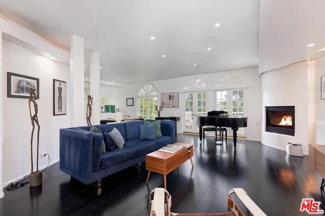 9921 Durant Dr #2, Beverly Hills, CA 90212