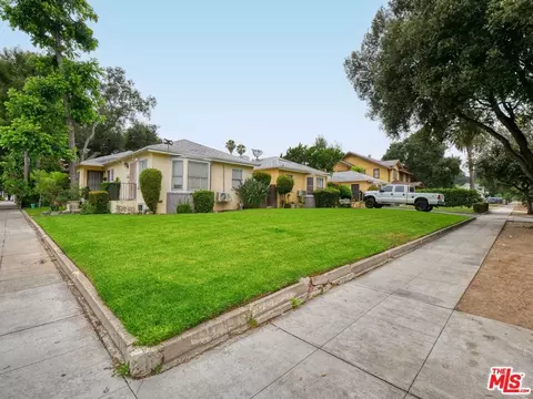 Exterior - 925 N Marengo Ave, Pasadena, CA 91103 photo 6 of 8
