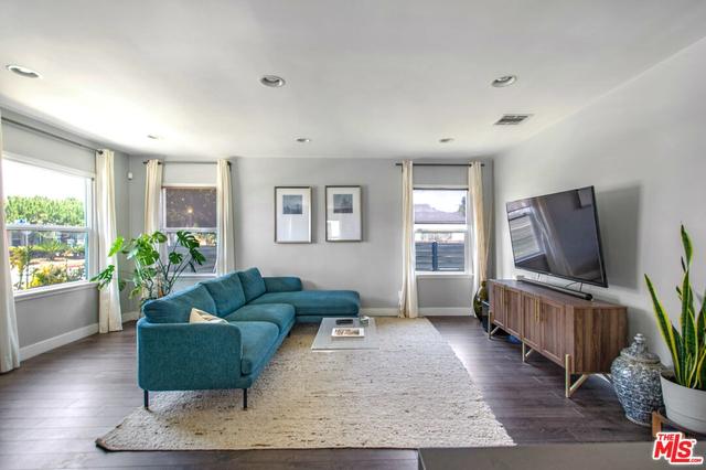 2702 Thurman Ave, Los Angeles, CA 90016