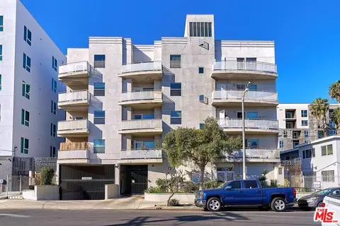 1025 Dewey Ave #205, Los Angeles, CA 90006
