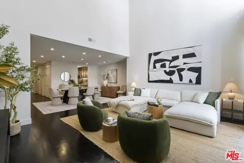 11628 Montana Ave #208, Los Angeles, CA 90049