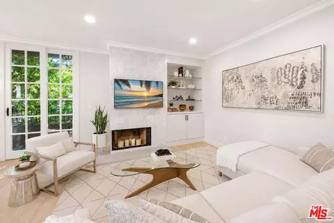 412 Arnaz Dr #7, Los Angeles, CA 90048