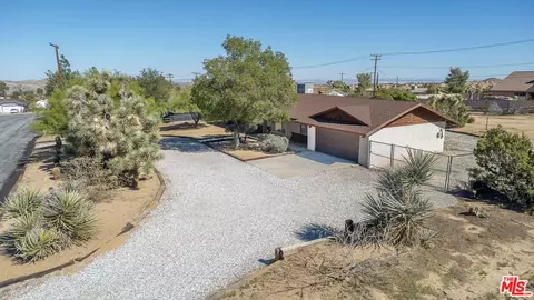 View/Area - 8395 Keats Ave, Yucca Valley, CA 92284 photo 1 of 4