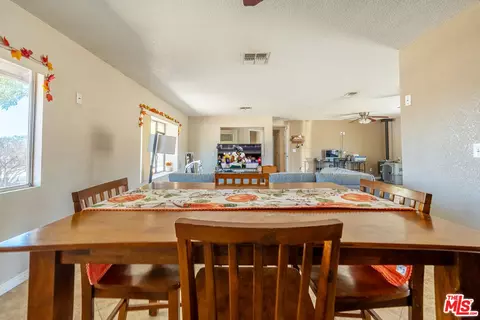 Dining - 8395 Keats Ave, Yucca Valley, CA 92284 photo 1 of 1