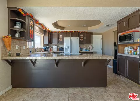 Kitchen - 8395 Keats Ave, Yucca Valley, CA 92284 photo 1 of 3