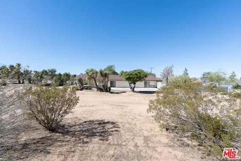 Exterior - 8395 Keats Ave, Yucca Valley, CA 92284 photo 5 of 5