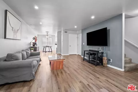 14325 Terra Bella St #G, Panorama City, CA 91402