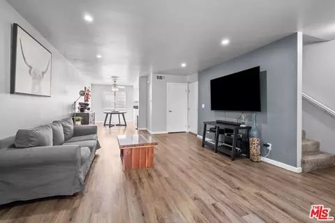 14325 Terra Bella St #G, Panorama City, CA 91402