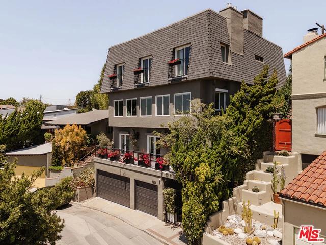 3823 Franklin Ave, Los Angeles, CA 90027