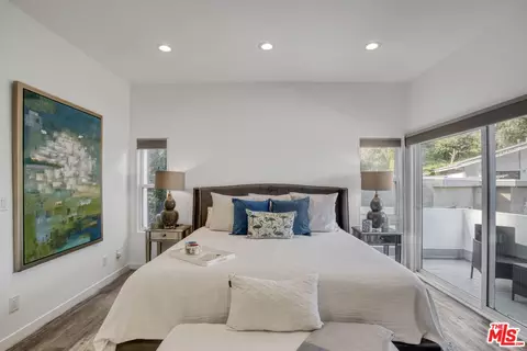 Bedroom - 4112 Vanetta Pl, Studio City, CA 91604 photo 4 of 5