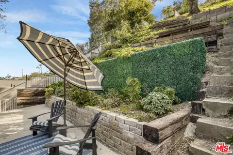 Exterior - 4112 Vanetta Pl, Studio City, CA 91604 photo 7 of 7