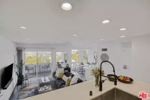 Other - 4112 Vanetta Pl, Studio City, CA 91604 photo 4 of 12