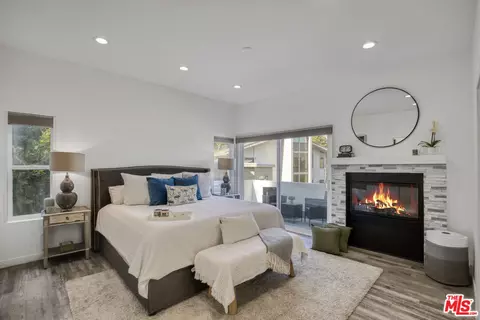 Bedroom - 4112 Vanetta Pl, Studio City, CA 91604 photo 1 of 5