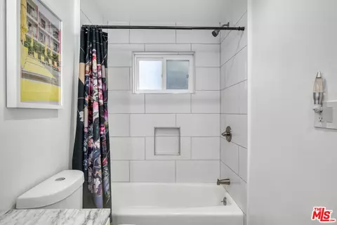 Bath - 4112 Vanetta Pl, Studio City, CA 91604 photo 6 of 6