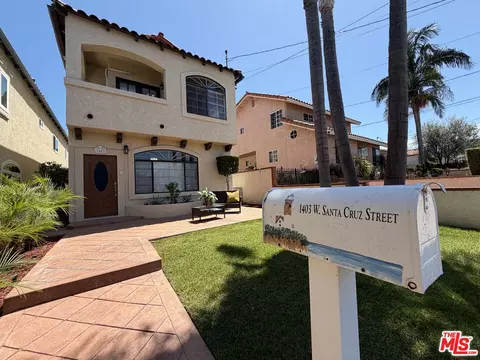 1403 W Santa Cruz St, San Pedro, CA 90732
