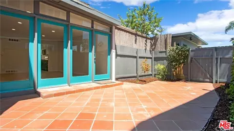 Exterior - 1610 E Carson St, Long Beach, CA 90807 photo 11 of 12