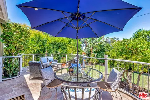 10257 Camarillo St, Toluca Lake, CA 91602