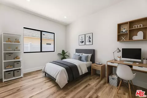 Bedroom - 14254 Mccormick St, Sherman Oaks, CA 91401 photo 2 of 5