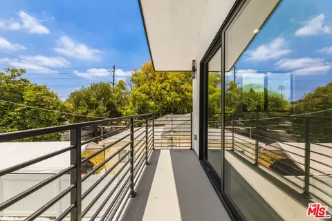 Exterior - 14254 Mccormick St, Sherman Oaks, CA 91401 photo 3 of 6