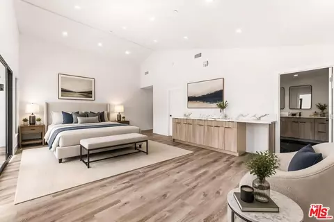 Bedroom - 14254 Mccormick St, Sherman Oaks, CA 91401 photo 3 of 5