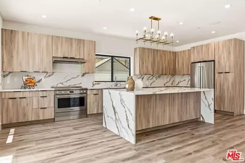 Kitchen - 14254 Mccormick St, Sherman Oaks, CA 91401 photo 2 of 2
