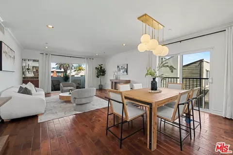 1878 Greenfield Ave #PH5, Los Angeles, CA 90025