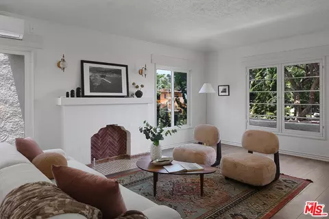 3118 W 43rd Pl, Los Angeles, CA 90008