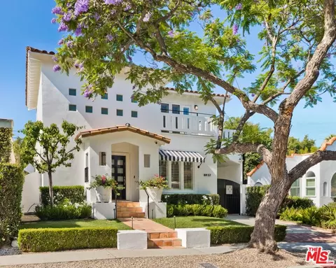 8937 Dorrington Ave, West Hollywood, CA 90048