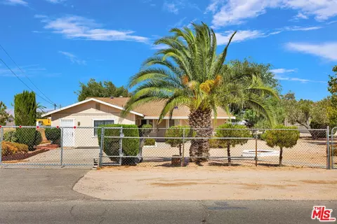 10609 8th Ave, Hesperia, CA 92345 photo 1