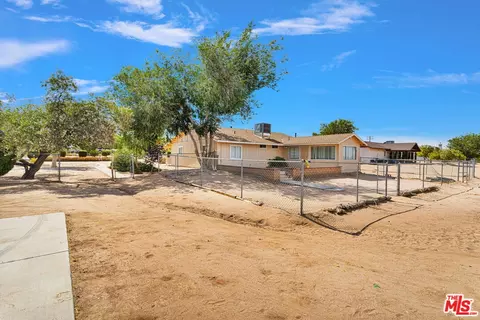 10609 8th Ave, Hesperia, CA 92345 photo 30