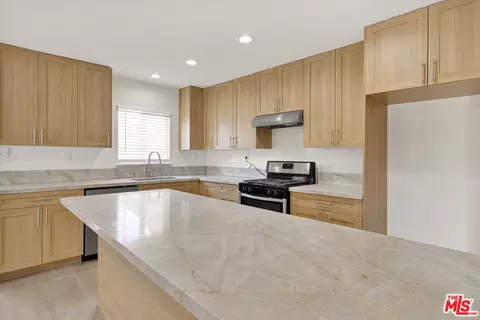 10609 8th Ave, Hesperia, CA 92345 photo 10