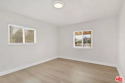 10609 8th Ave, Hesperia, CA 92345 photo 25