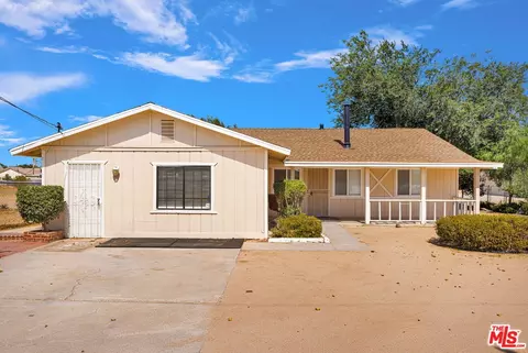 10609 8th Ave, Hesperia, CA 92345 photo 3