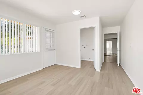 10609 8th Ave, Hesperia, CA 92345 photo 20