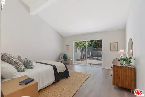 Bedroom - 19 Rippling Strm, Irvine, CA 92603 photo 1 of 10