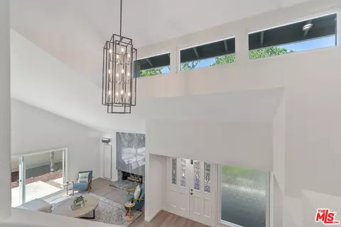 Entry Way - 19 Rippling Strm, Irvine, CA 92603 photo 4 of 7